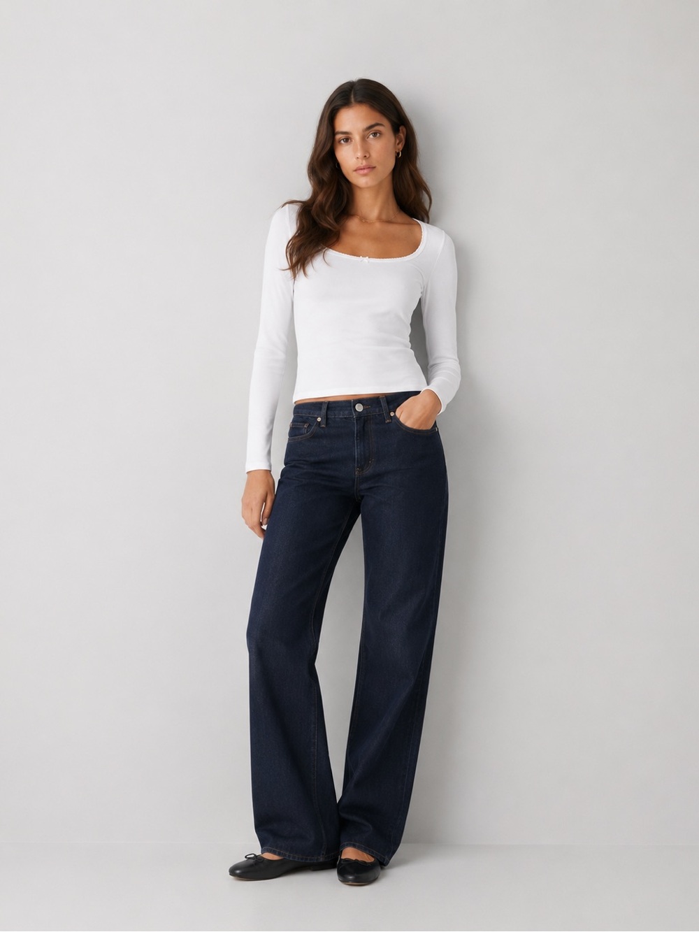 Aritzia Sunday Best Chill Halfmoon Longsleeve Scoop Neck Top NWT White Size L